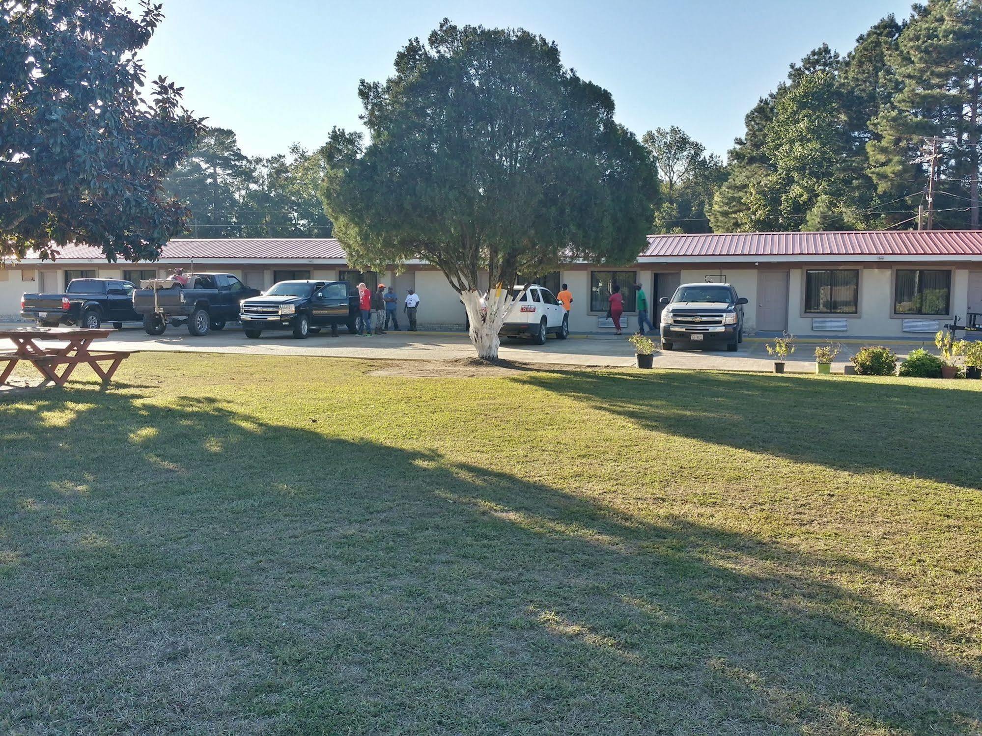 Country Inn Motel Oakdale Exterior photo